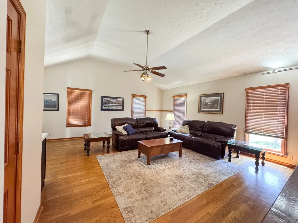 1616 Anderson Road Hendersonville TN 37075