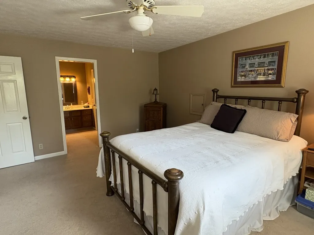 1616 Anderson Road Hendersonville TN 37075