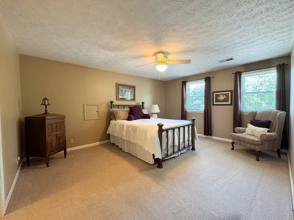 1616 Anderson Road Hendersonville TN 37075