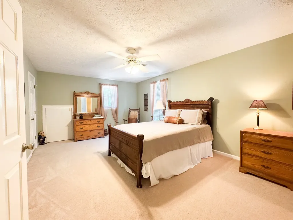1616 Anderson Road Hendersonville TN 37075