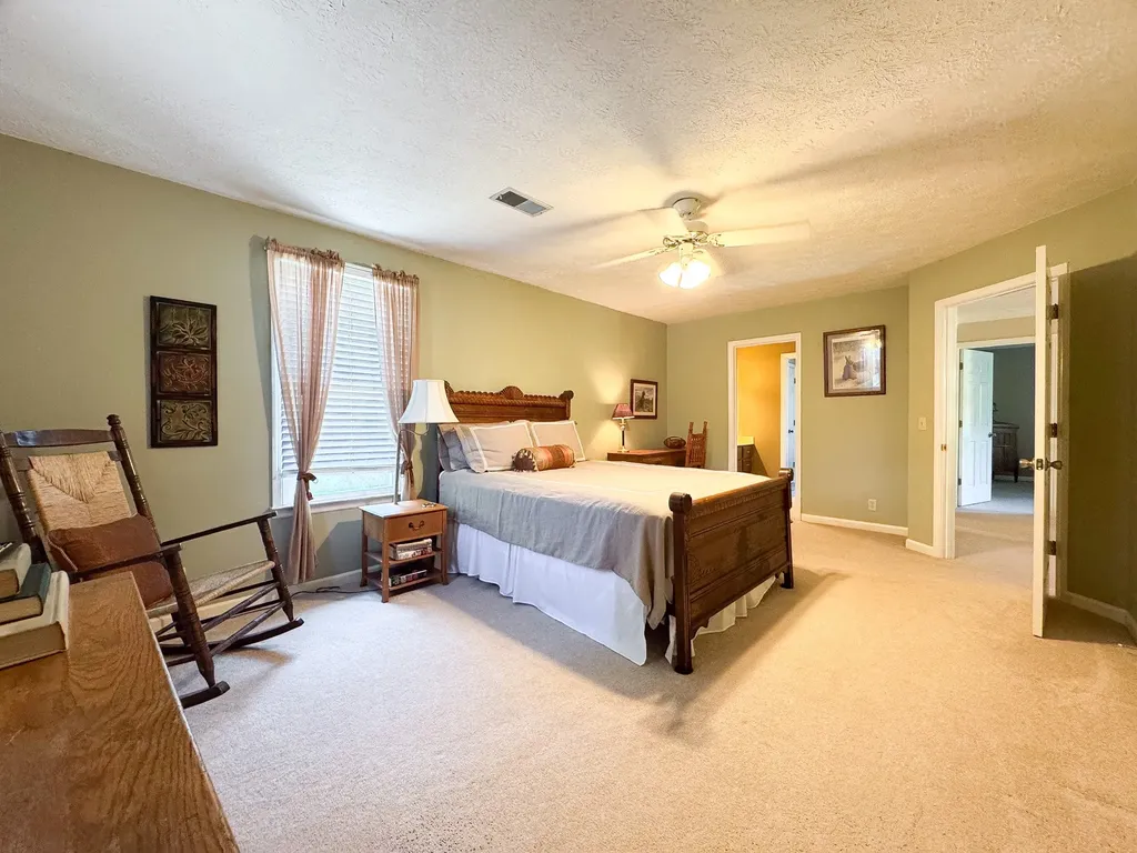1616 Anderson Road Hendersonville TN 37075