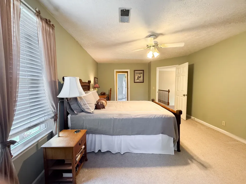1616 Anderson Road Hendersonville TN 37075