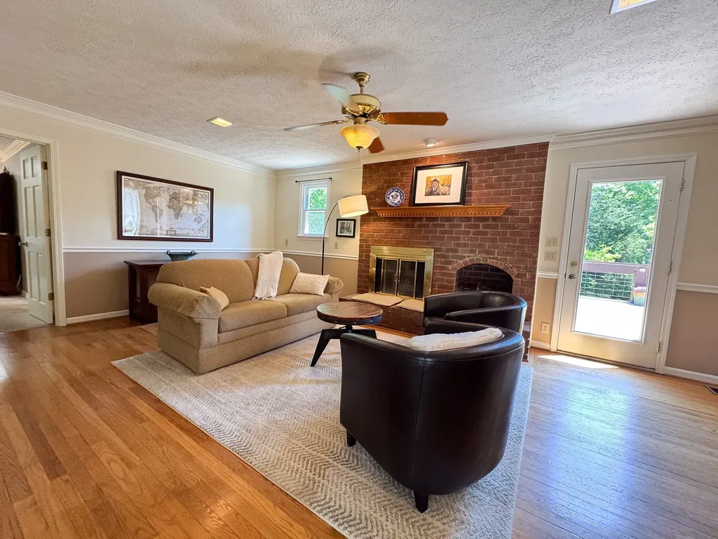 1616 Anderson Road Hendersonville TN 37075