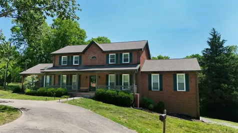 1616 Anderson Road Hendersonville TN 37075