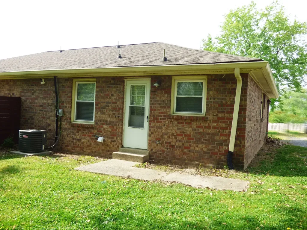 735 Trail Drive Gallatin TN 37066
