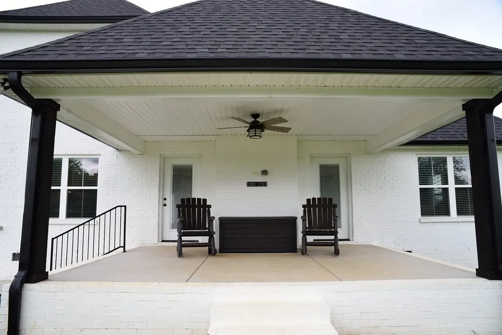 832 Longview Road Shelbyville TN 37160