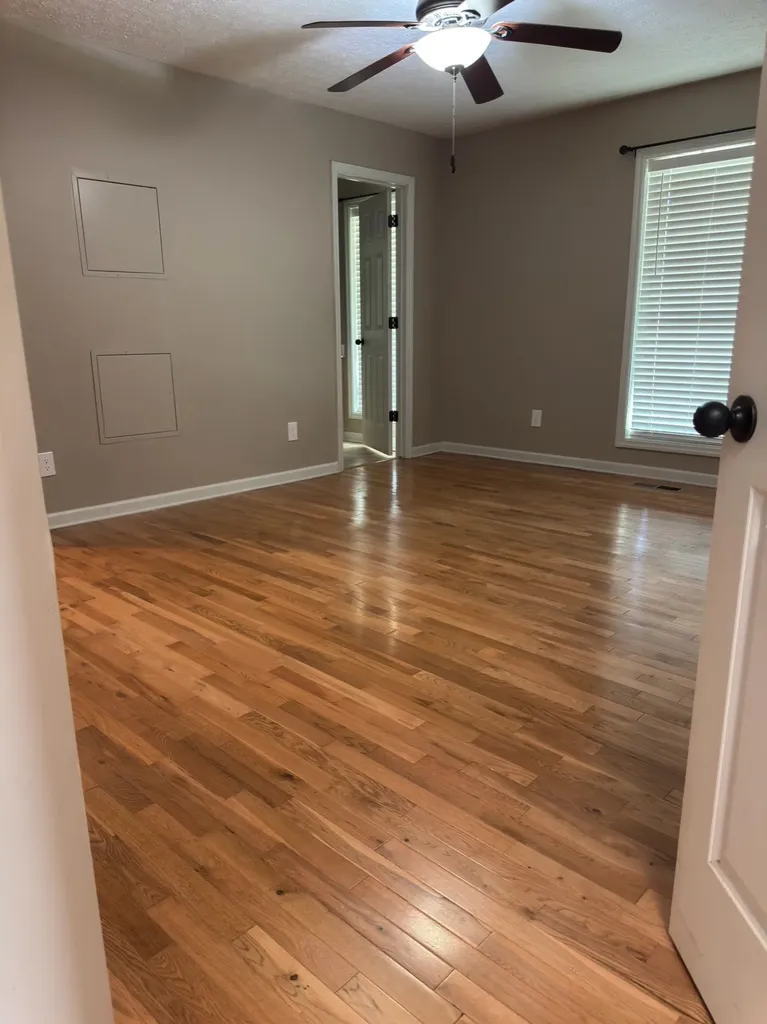 3594 Oak Grove Road Red Boiling Springs TN 37150