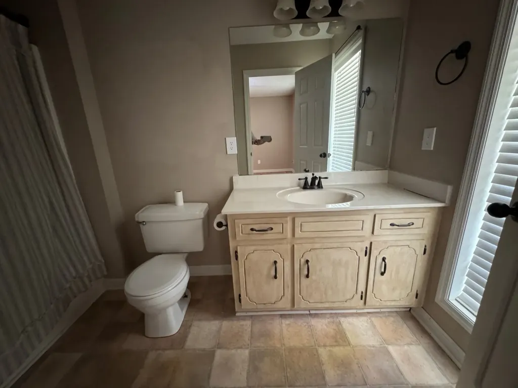 3594 Oak Grove Road Red Boiling Springs TN 37150