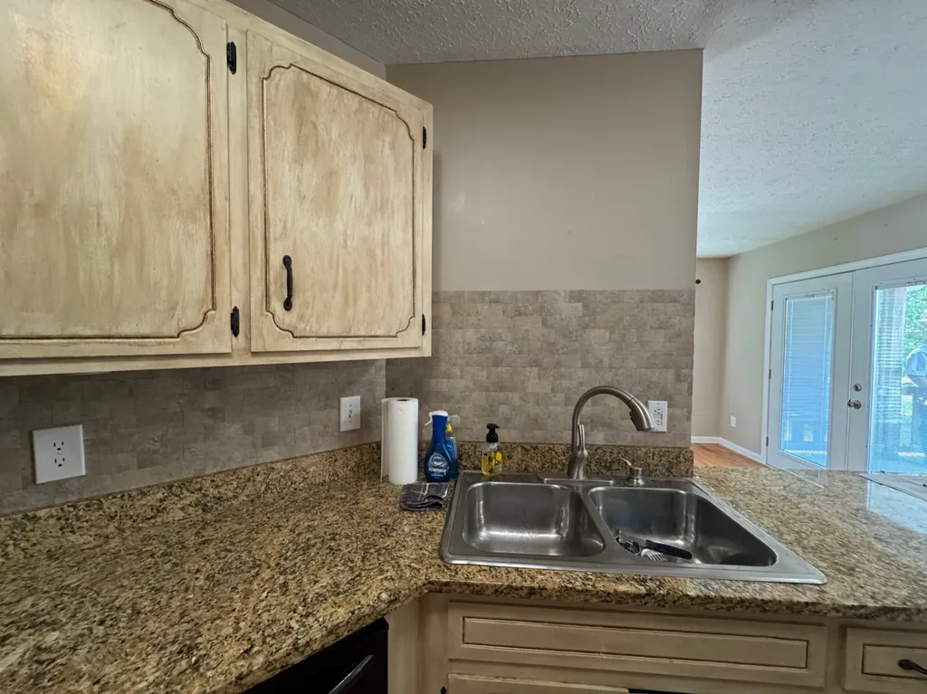 3594 Oak Grove Road Red Boiling Springs TN 37150