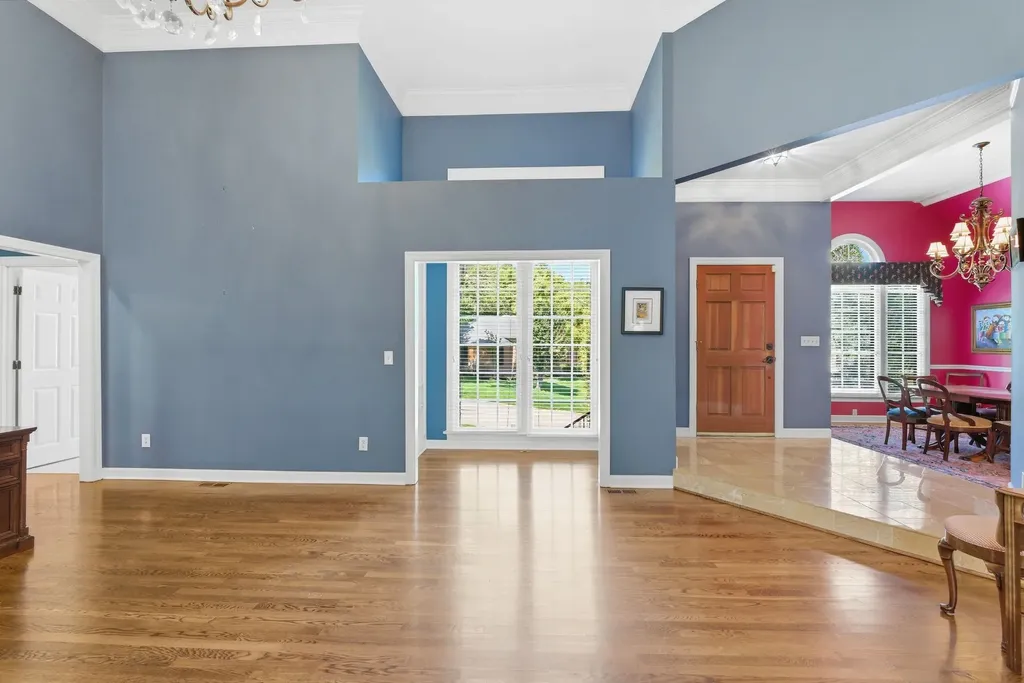 8013 Montcastle Drive Nashville TN 37221