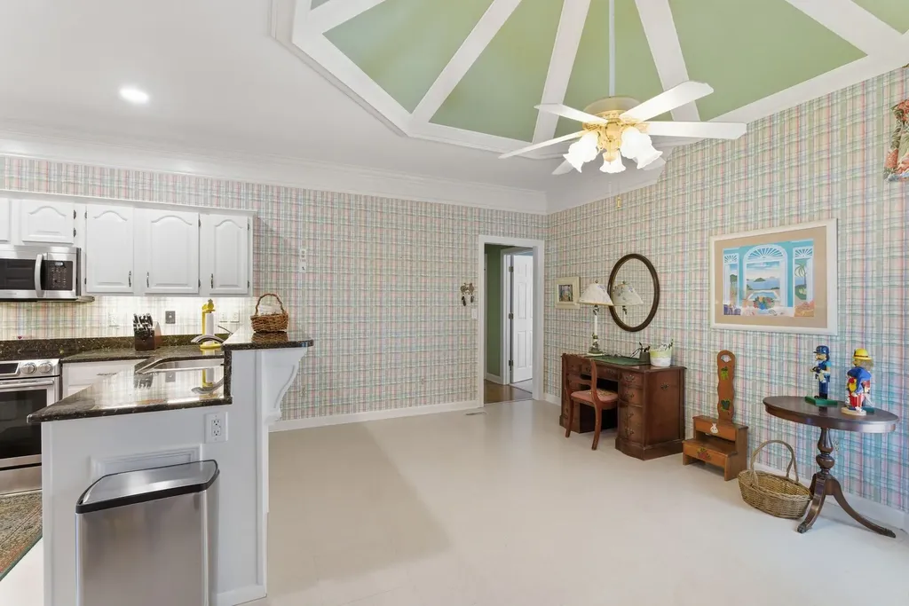 8013 Montcastle Drive Nashville TN 37221
