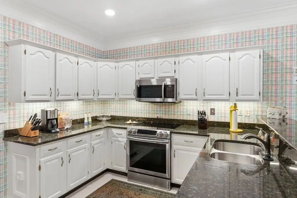 8013 Montcastle Drive Nashville TN 37221
