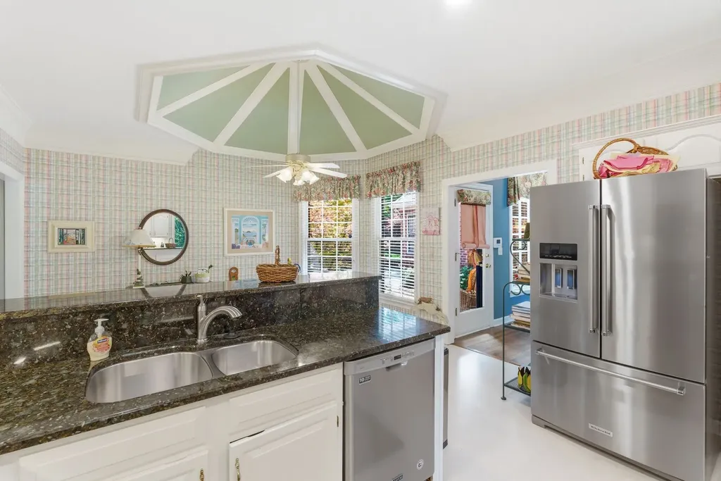 8013 Montcastle Drive Nashville TN 37221