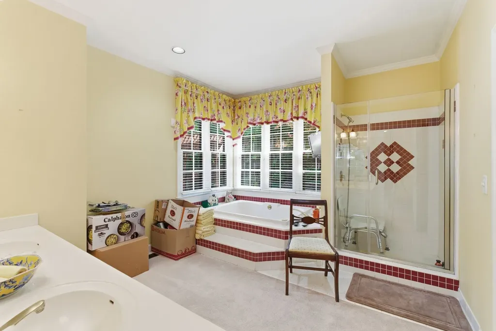 8013 Montcastle Drive Nashville TN 37221