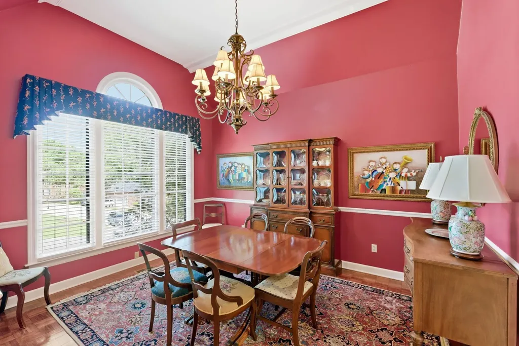 8013 Montcastle Drive Nashville TN 37221