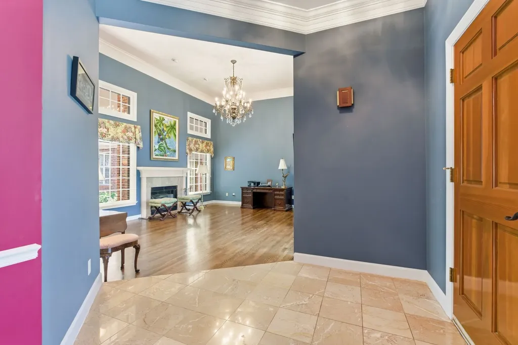 8013 Montcastle Drive Nashville TN 37221