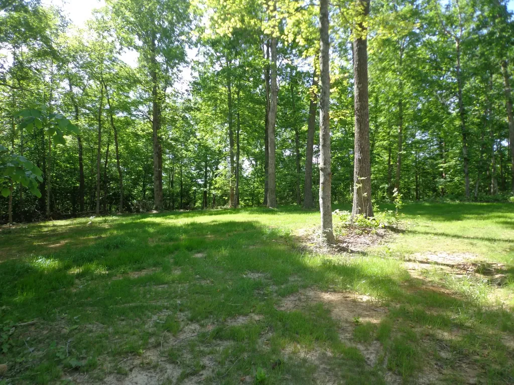 700 Hillcrest Road Waverly TN 37185