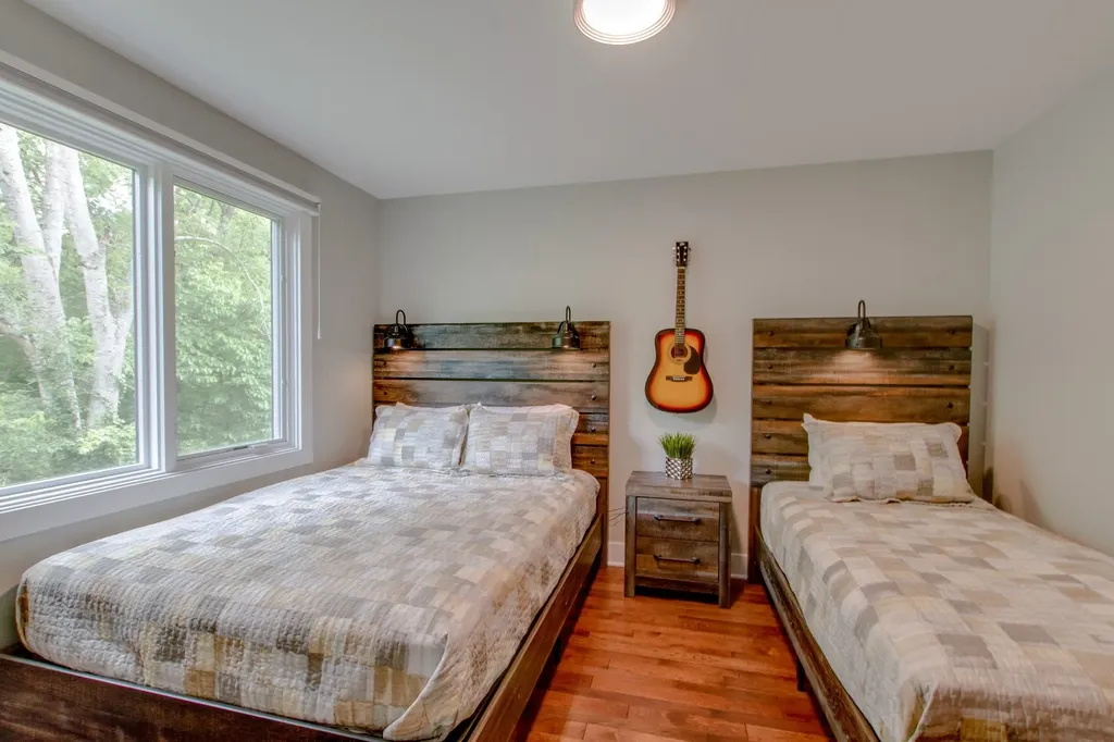 2106 9th Ave, N Nashville TN 37208