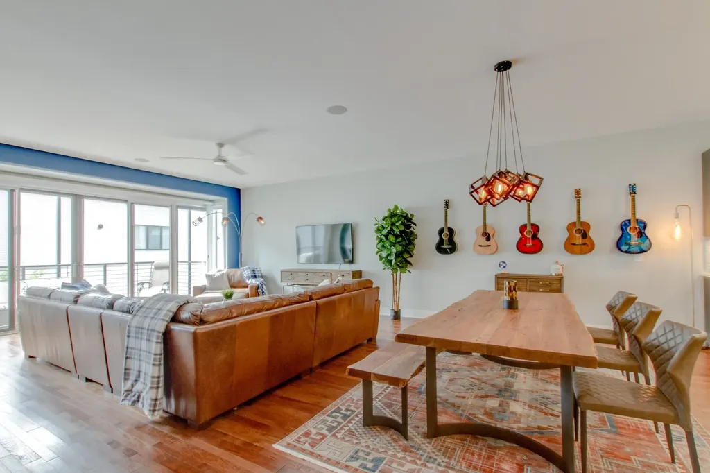 2106 9th Ave, N Nashville TN 37208