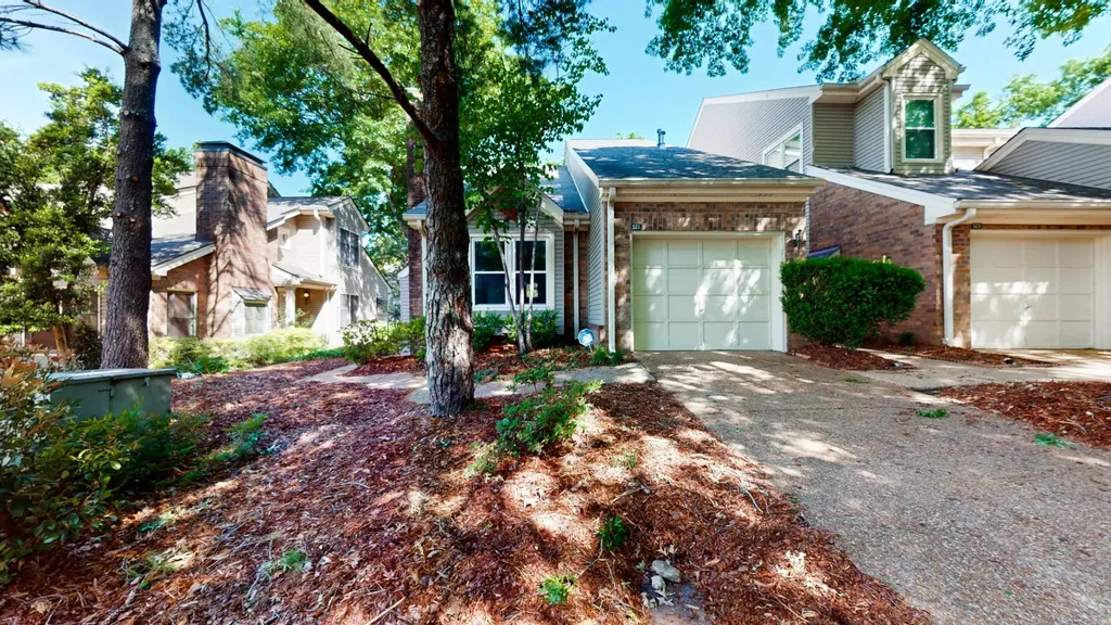 521 Belair Way Nashville TN 37215