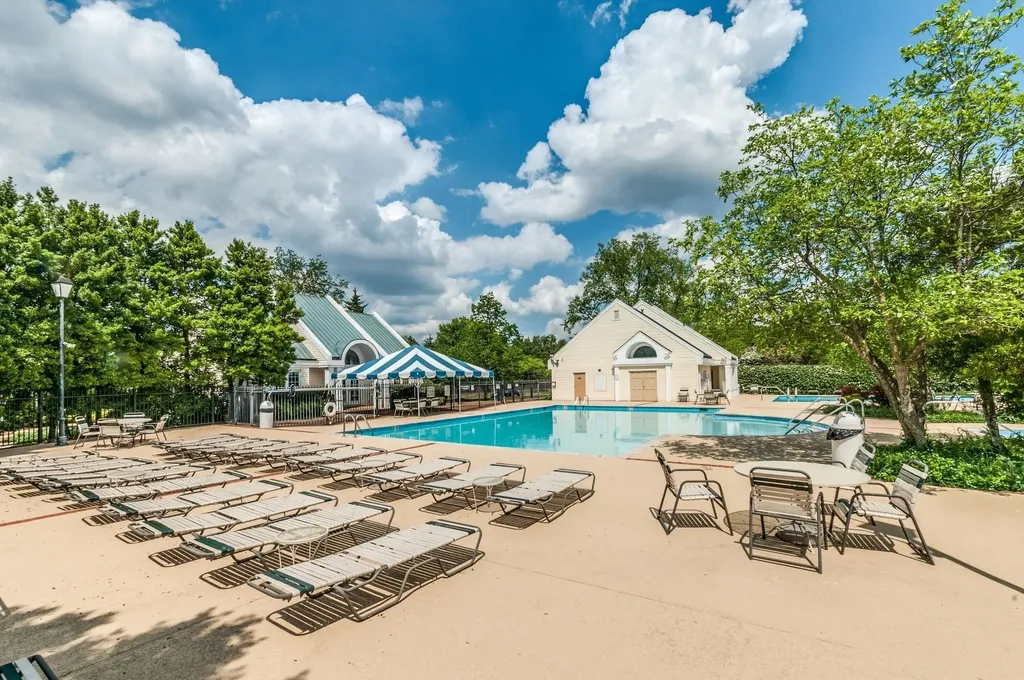 521 Belair Way Nashville TN 37215