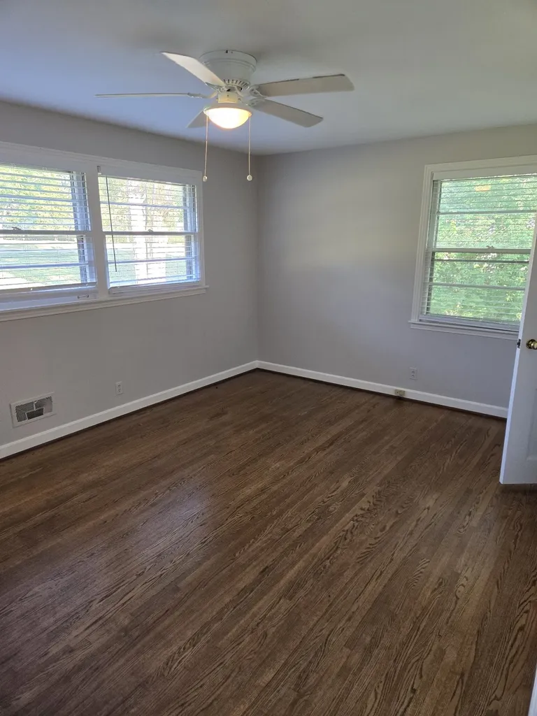 2009 Kingsbury Drive Nashville TN 37215