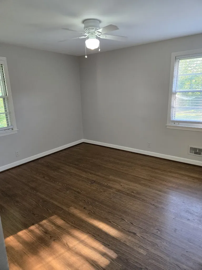 2009 Kingsbury Drive Nashville TN 37215