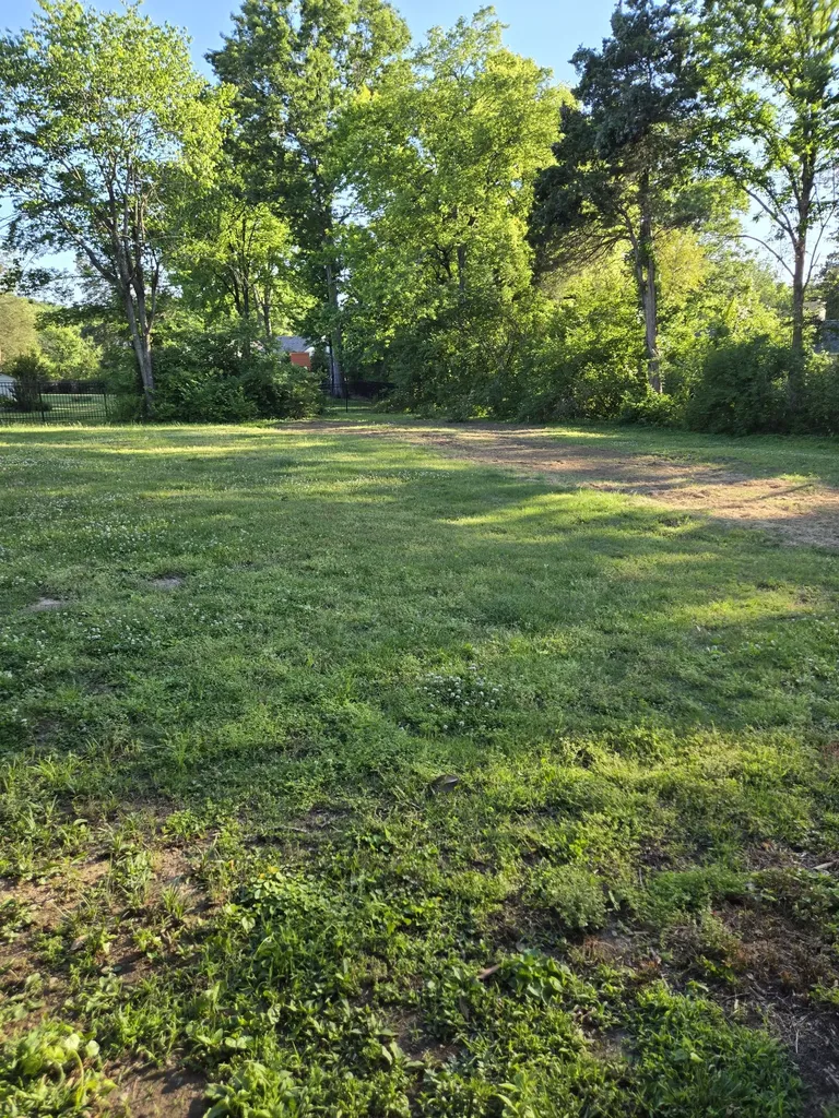 2009 Kingsbury Drive Nashville TN 37215