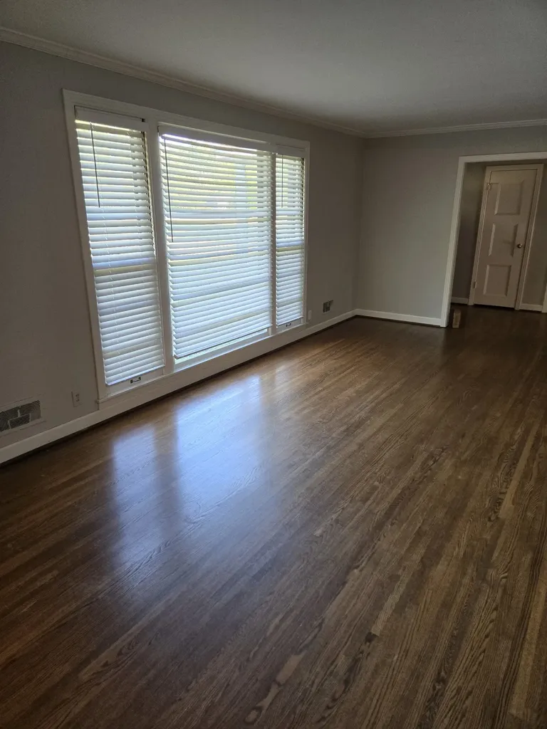 2009 Kingsbury Drive Nashville TN 37215