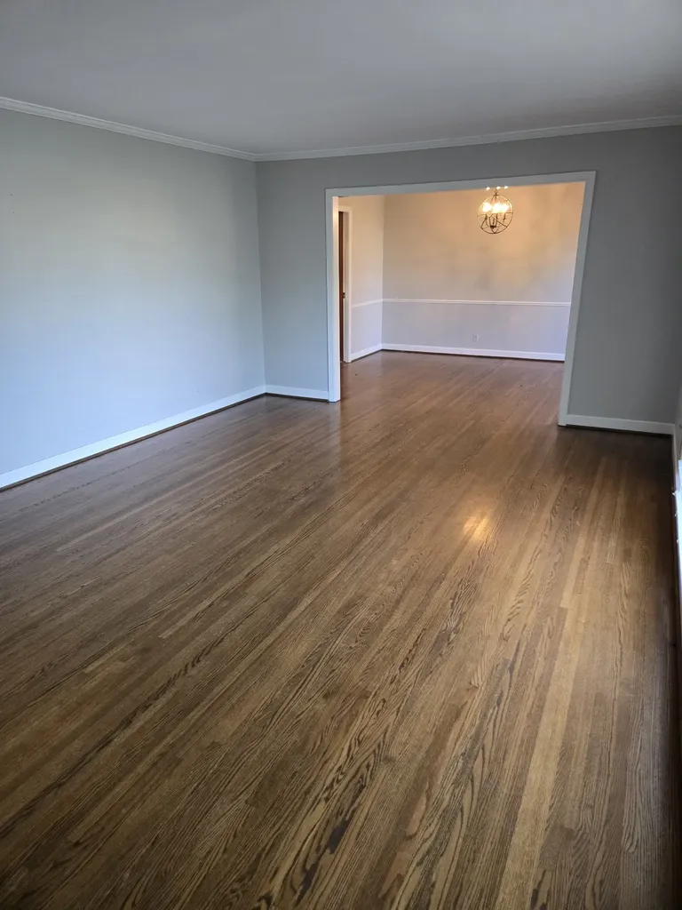 2009 Kingsbury Drive Nashville TN 37215