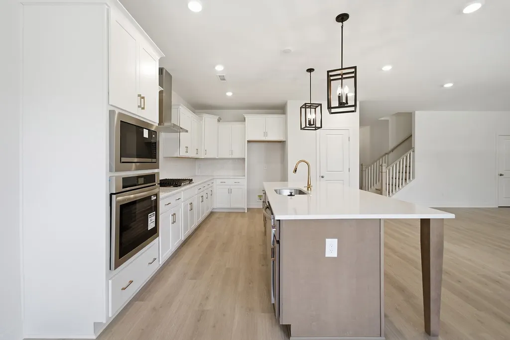 833 Odell Drive White House TN 37188