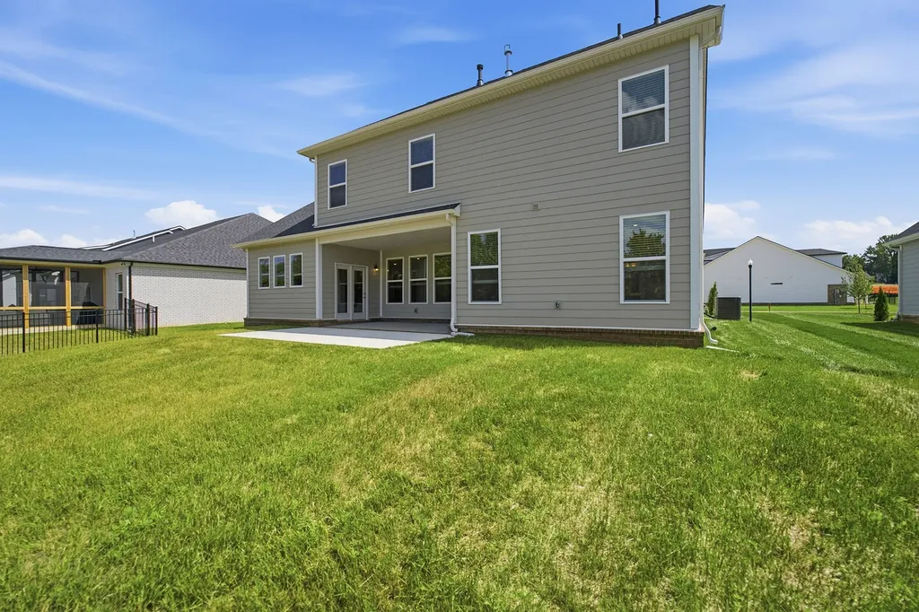 833 Odell Drive White House TN 37188
