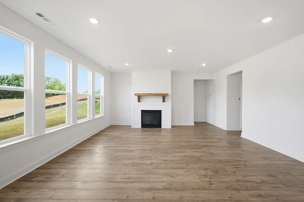 345 Patana White House TN 37188