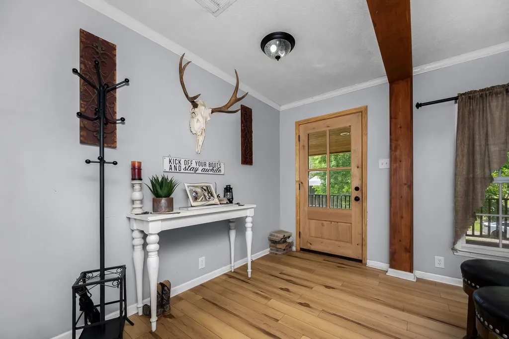 4303 Moore Lane Culleoka TN 38451