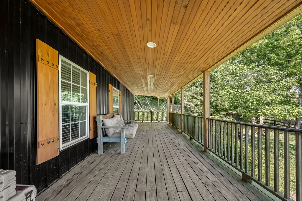 4303 Moore Lane Culleoka TN 38451