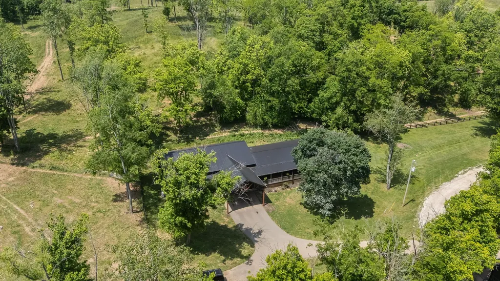 4303 Moore Lane Culleoka TN 38451