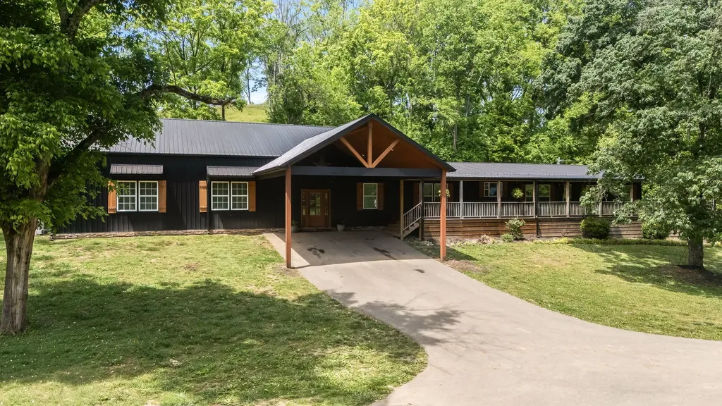 4303 Moore Lane Culleoka TN 38451