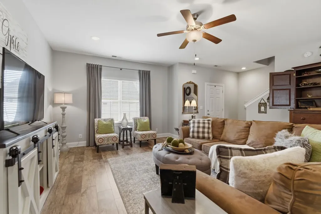 818 General Westmoreland Court Murfreesboro TN 37129