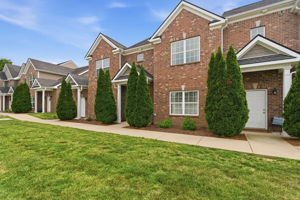 818 General Westmoreland Court Murfreesboro TN 37129