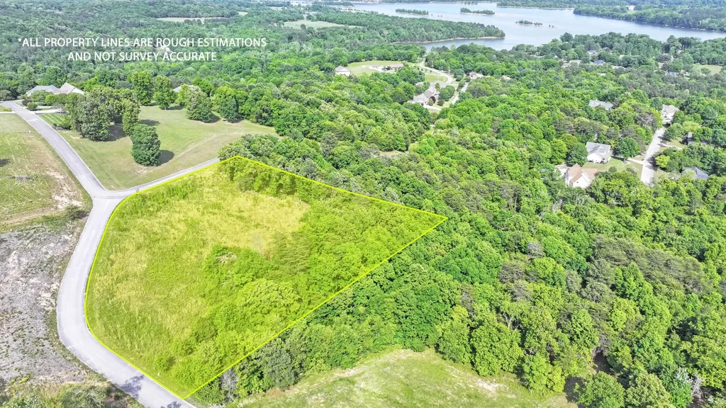13 Riversound Drive Dayton TN 37321