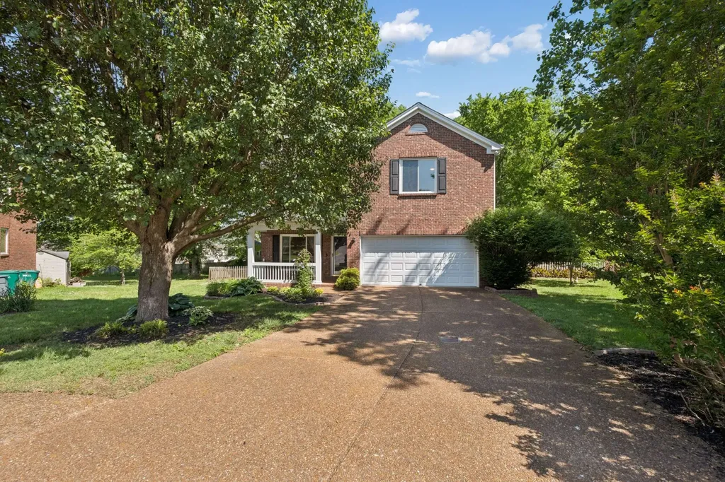 909 Buckskin Court Nashville TN 37221