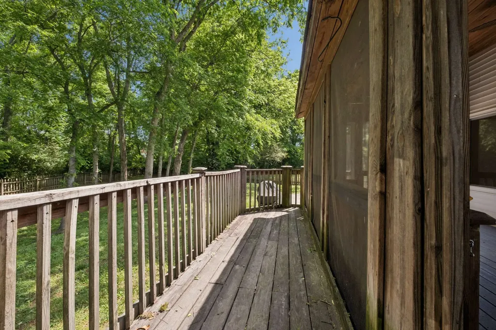 909 Buckskin Court Nashville TN 37221
