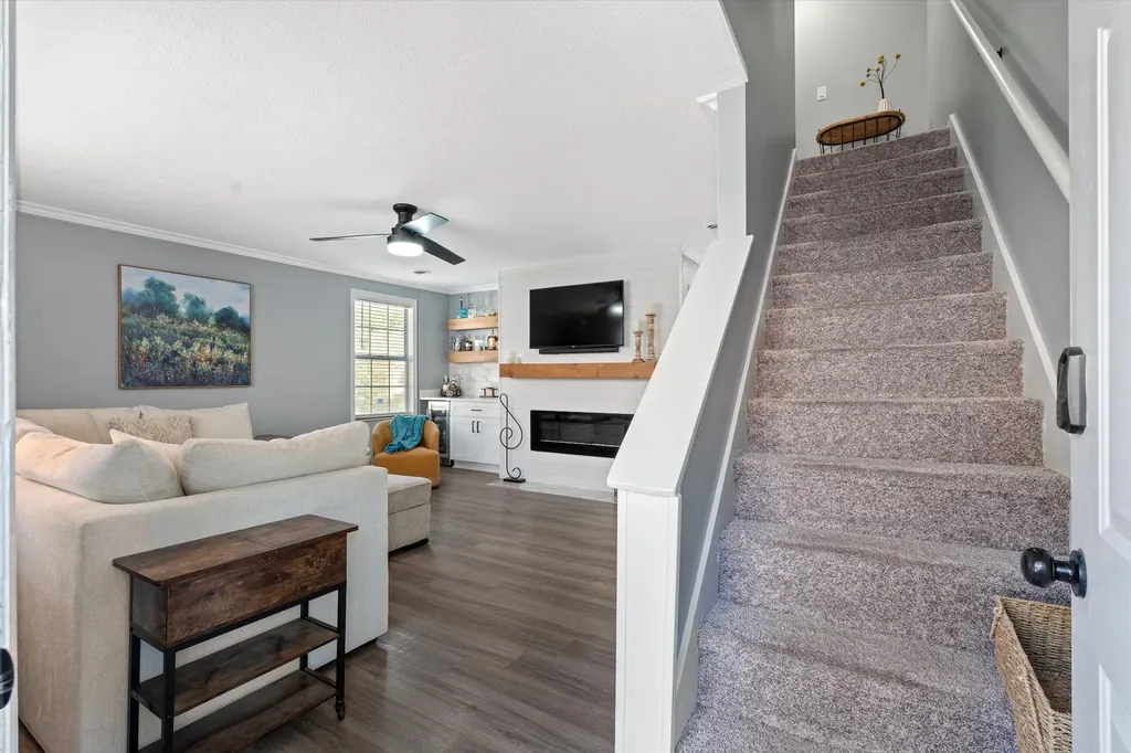 413 S Timber Drive Nashville TN 37214