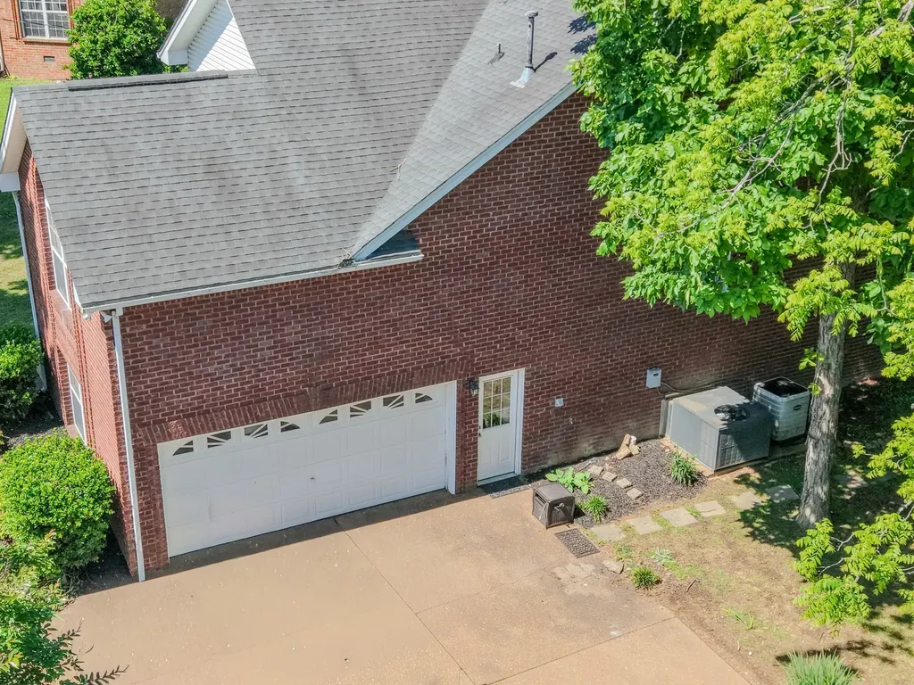 102 Koleberg Court Hendersonville TN 37075