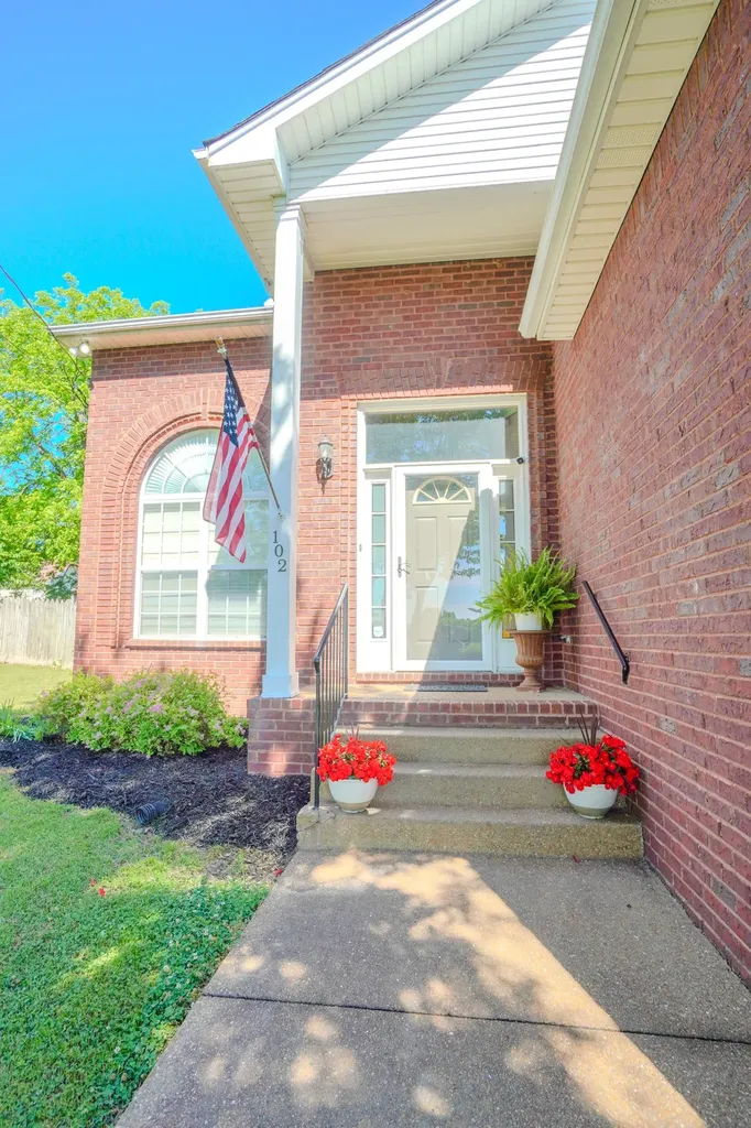 102 Koleberg Court Hendersonville TN 37075