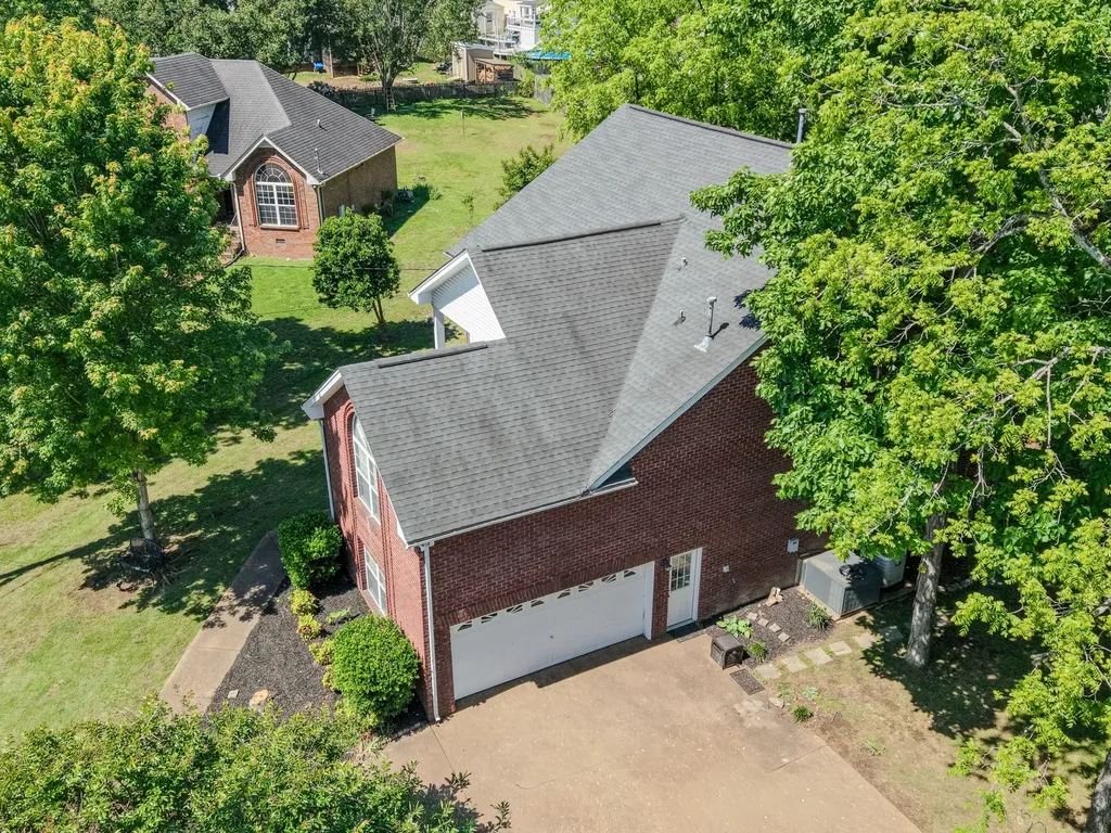 102 Koleberg Court Hendersonville TN 37075