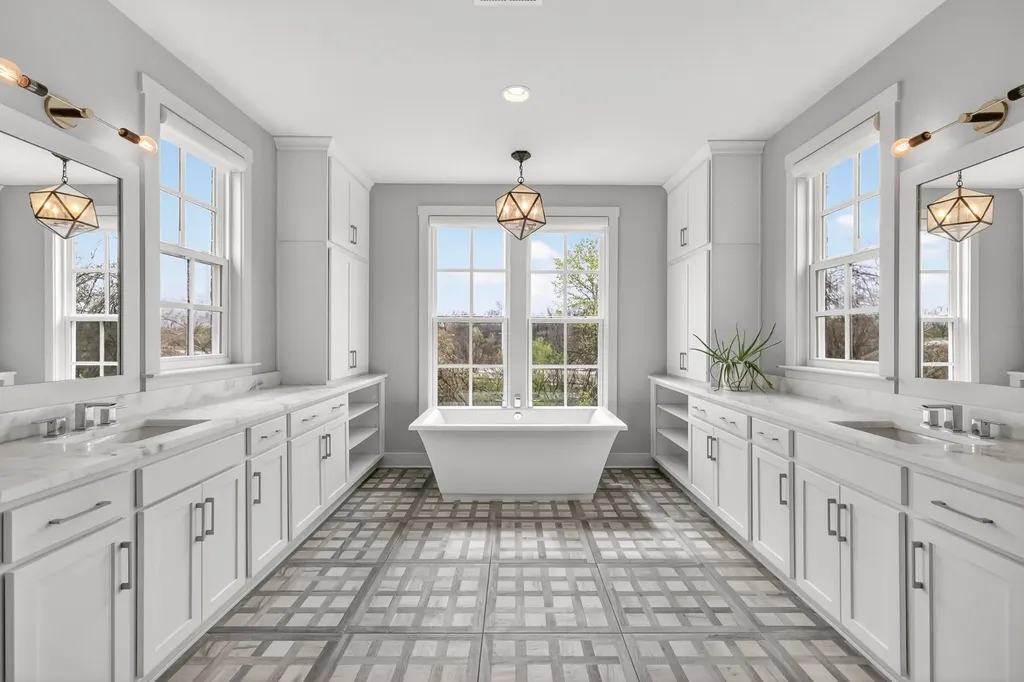 901B Gale Lane Nashville TN 37204