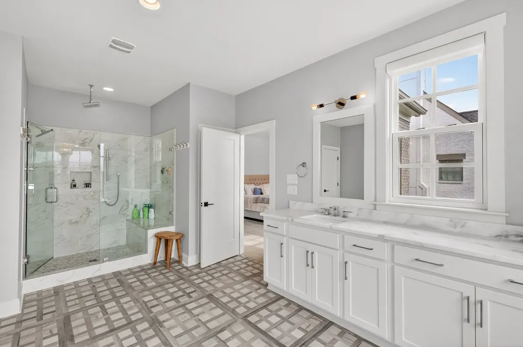 901B Gale Lane Nashville TN 37204