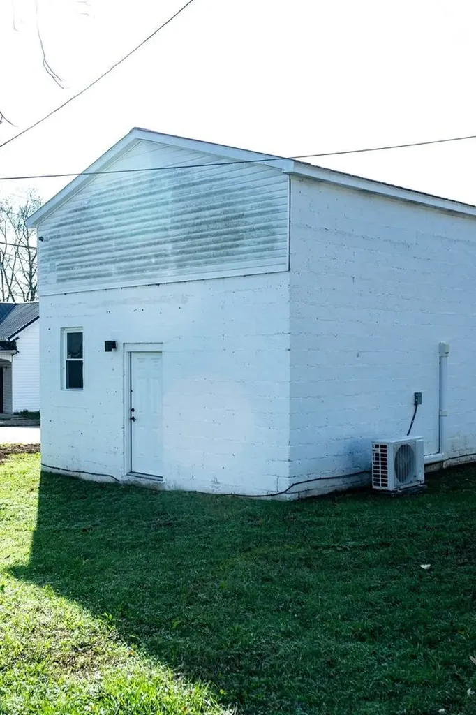 1414 Highland Avenue Columbia TN 38401