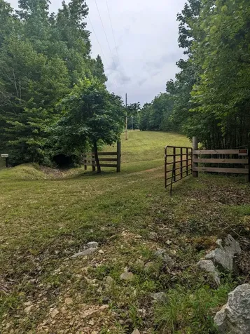 3412 Dogwood Road Hurricane Mills TN 37078